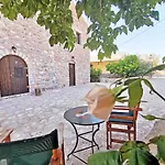 Toxotis Aparthotel