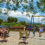 Toxotis Aparthotel Pyrgos Dirou
