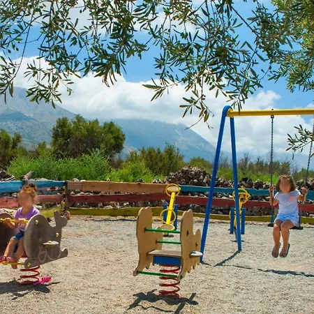 Toxotis 公寓式酒店 4*