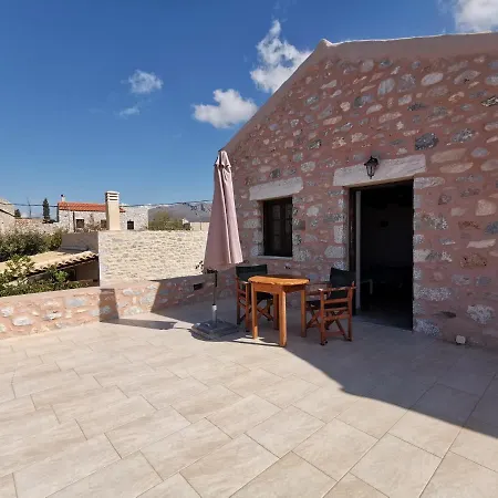 Toxotis 4* Pírgos Dhiroú