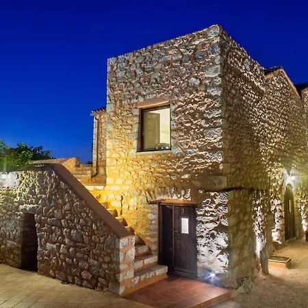 Toxotis Apart-hotel Pírgos Dhiroú