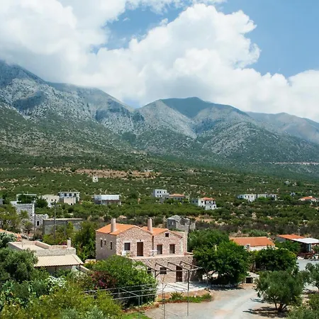 Toxotis 4* Pírgos Dhiroú