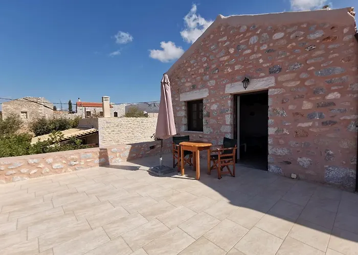 Toxotis 4* Pírgos Dhiroú