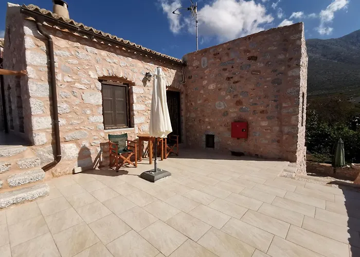 Toxotis 4* Pírgos Dhiroú